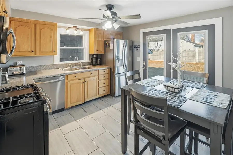 53 Marblehead Street, Warwick, RI 02889 - #3