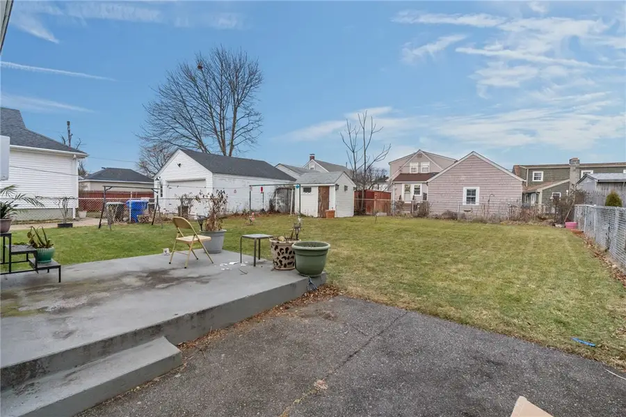 128 Warwick Road, Pawtucket, RI 02861 - Image #3