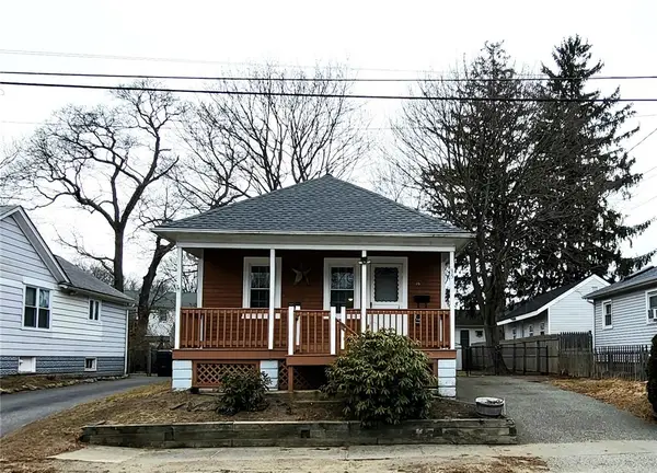 35 Transit Street, Warwick, RI 02889