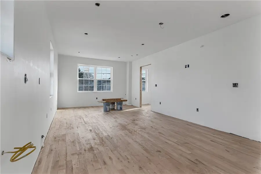 86 Lynch Street, Providence, RI 02908 - #3