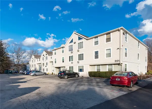 201 Woodlawn Avenue #103, North Providence, RI 02904