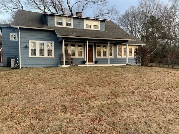 85 Hopkins Avenue, Johnston, RI 02919