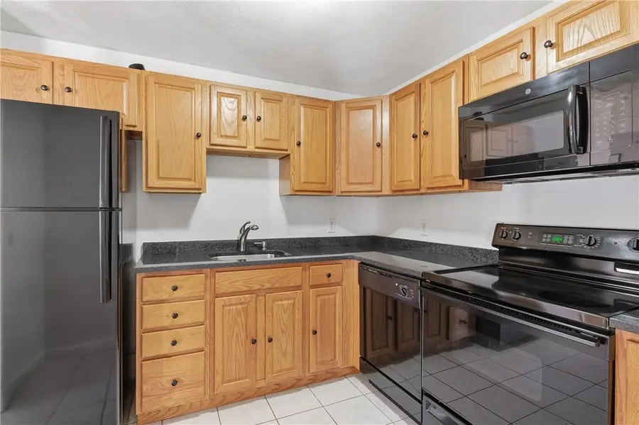 2 Angle Street #6, Lincoln, RI 02838 - Image #3