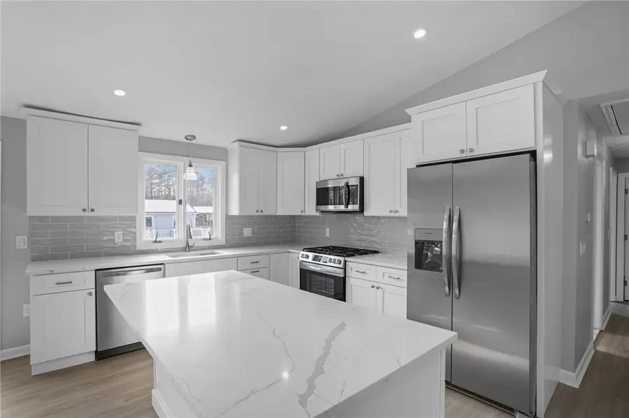 21 Florida Avenue, Coventry, RI 02816 - Image #3