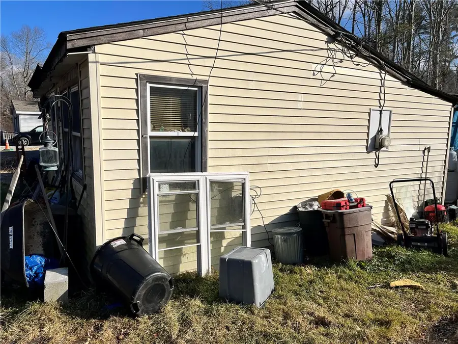 33 Beach Road, Glocester, RI 02814 - Image #3