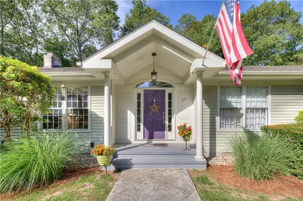 27 Mayflower Drive, East Greenwich, RI 02818