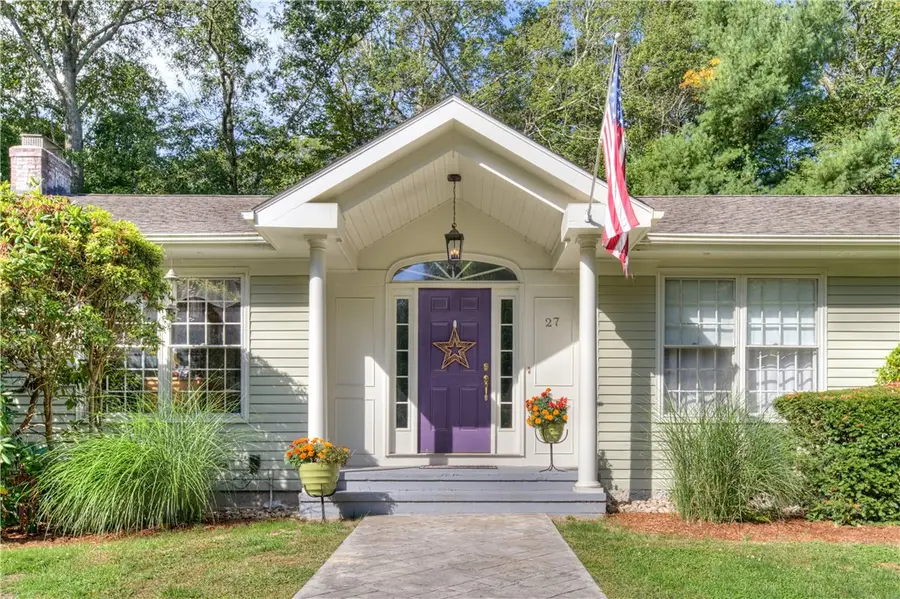 27 Mayflower Drive, East Greenwich, RI 02818 - Image #2