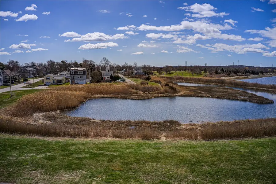 310 Common Fence Point Boulevard, Portsmouth, RI 02871 - Image #3