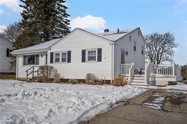 35 Squantum Drive, Middletown, RI 02842