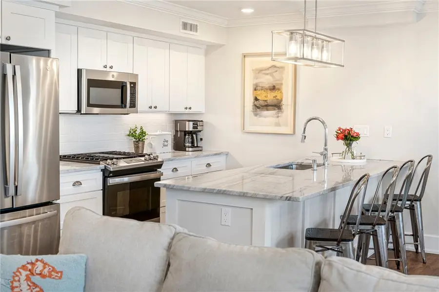 20 E East Bowery Street #2A, Newport, RI 02840 - Image #2