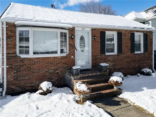 727 Mendon Road, Woonsocket, RI 02895