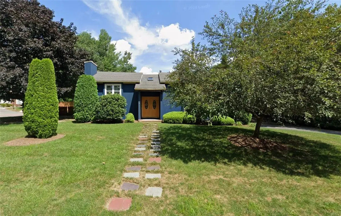 2 Sturbridge Avenue, Smithfield, RI 02828 - Image #1