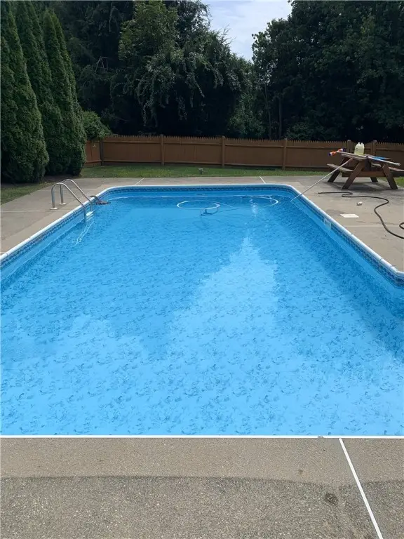 2 Sturbridge Avenue, Smithfield, RI 02828 - Image #2