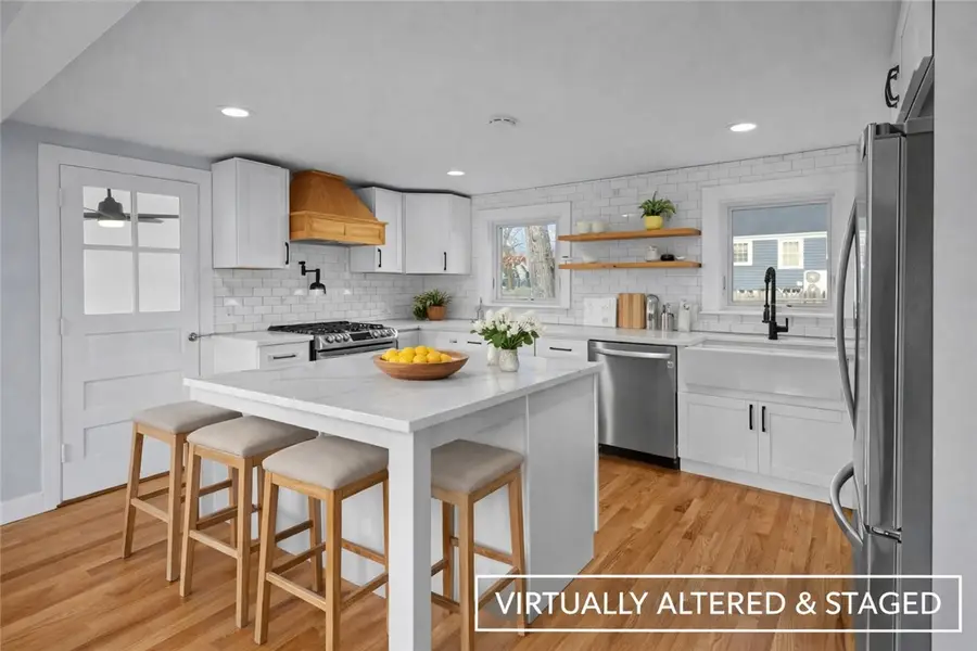 123 S Pierce Road, East Greenwich, RI 02818 - Image #2