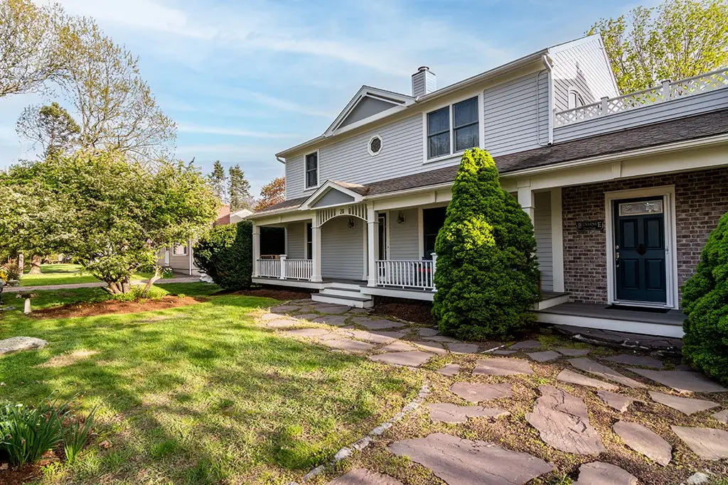 28 Palm Beach Avenue, Narragansett, RI 02882 - Image #1