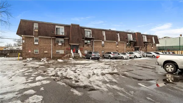 27 Gillen Avenue #207B, North Providence, RI 02904