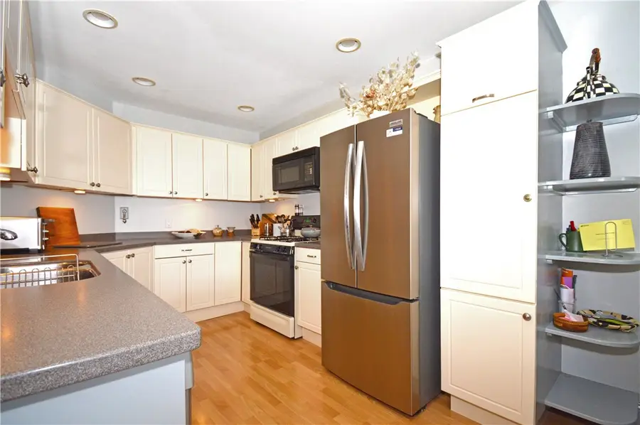 39 Bagy Wrinkle Cove #39, Warren, RI 02885 - #3