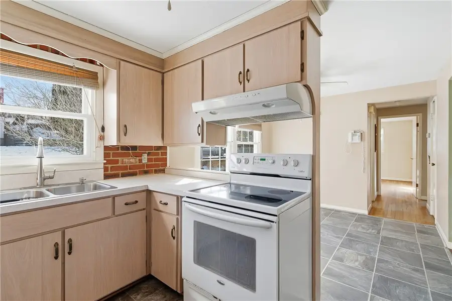 45 Lemay Road, Woonsocket, RI 02895 - Image #3