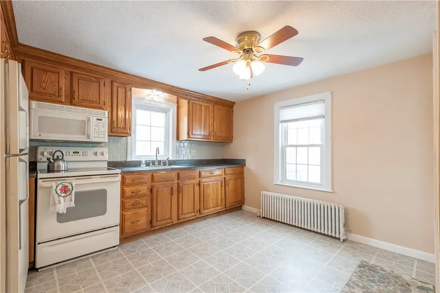 2 Westdale Avenue, Seekonk, MA 02771 - #2