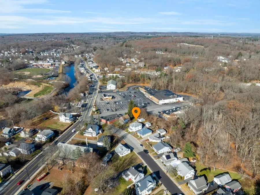 10 Huntington Avenue, Blackstone, MA 01504 - #3