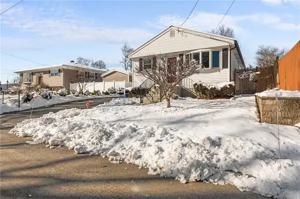 56 Warwick Street, East Providence, RI 02914