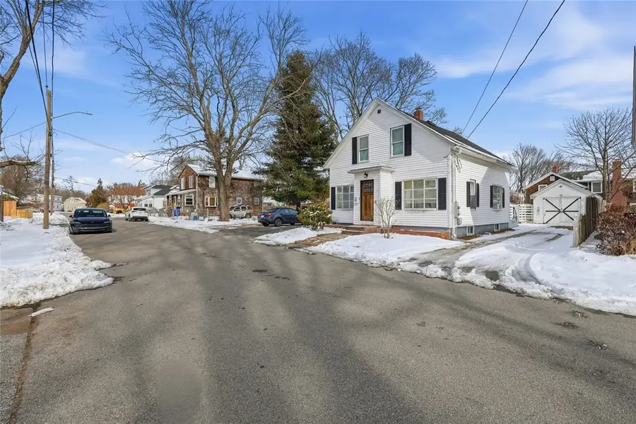 15 Claire Shore, Riverside, RI 02915 - #3