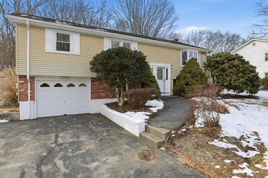 7 Hidden Valley Lane, Lincoln, RI 02865 - Image #1