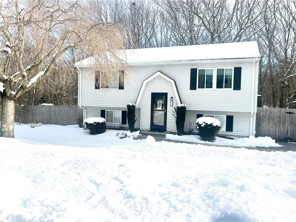 16 Drawbridge Drive, West Warwick, RI 02893 - Image #1