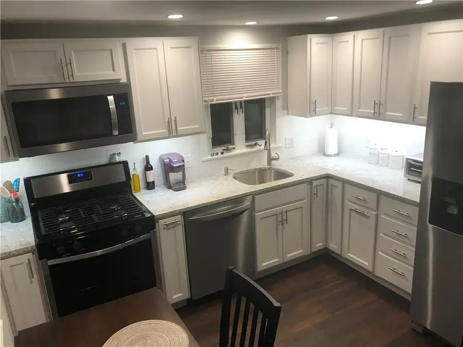 11 Midway Drive, Warwick, RI 02886 - Image #2