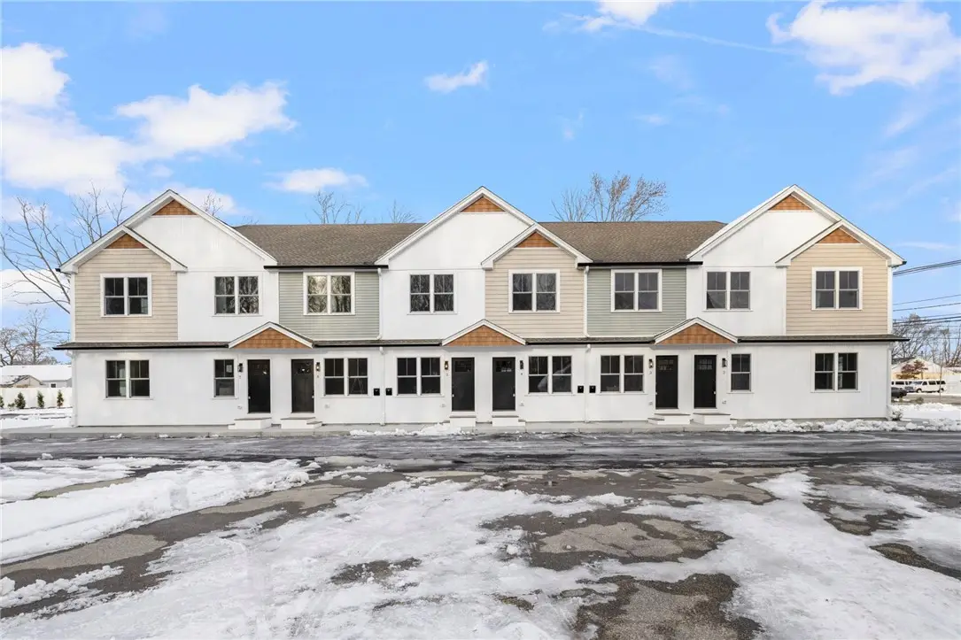 2907 Post Road #3, Warwick, RI 02886 - Image #1