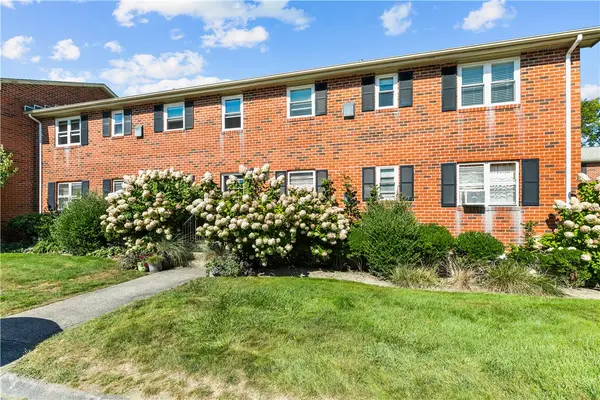 70 Carroll Avenue #112, Newport, RI 02840