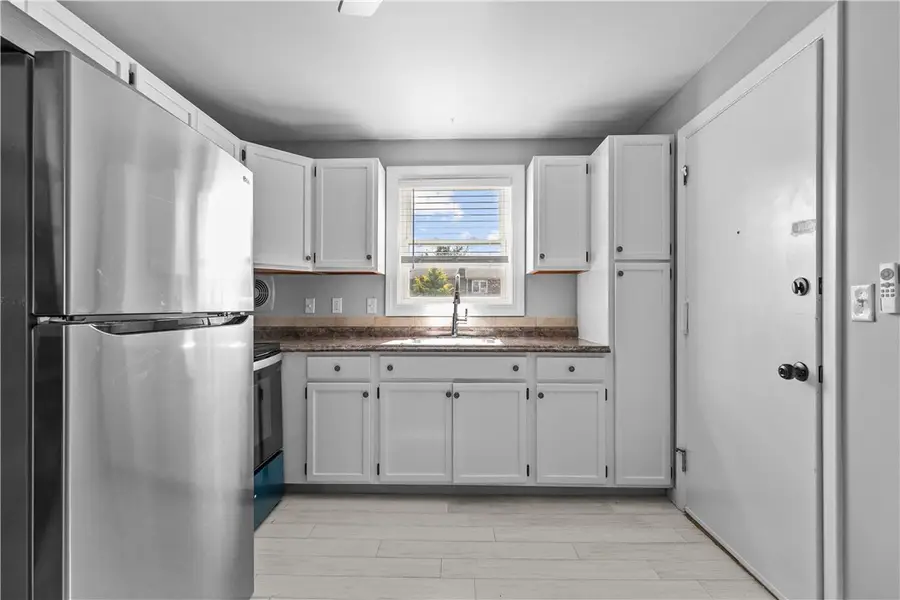 70 Carroll Avenue #112, Newport, RI 02840 - Image #3