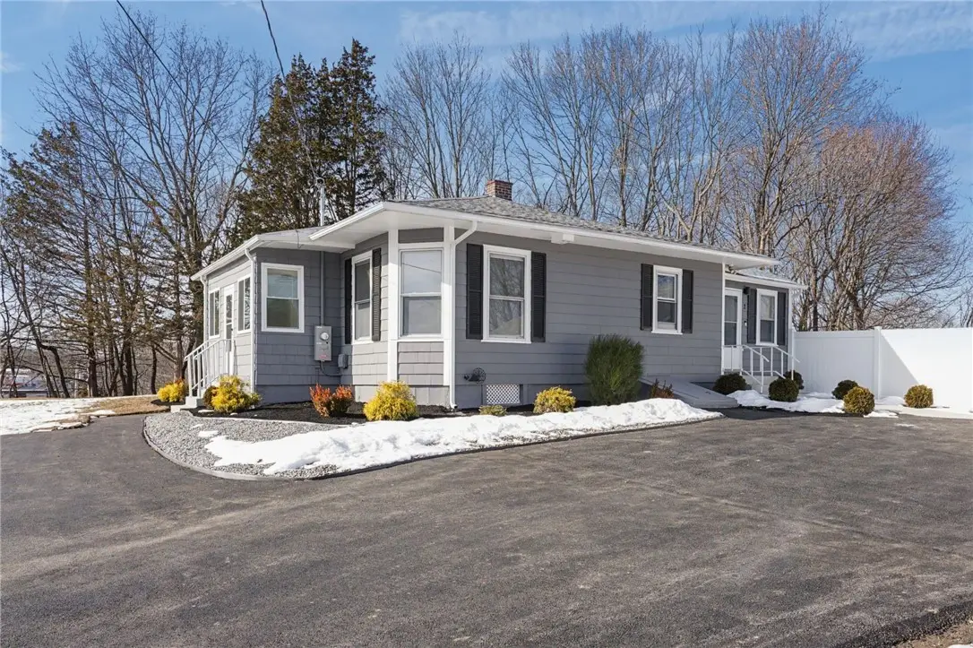 2 Fairgreen Drive, West Warwick, RI 02893 - Image #1