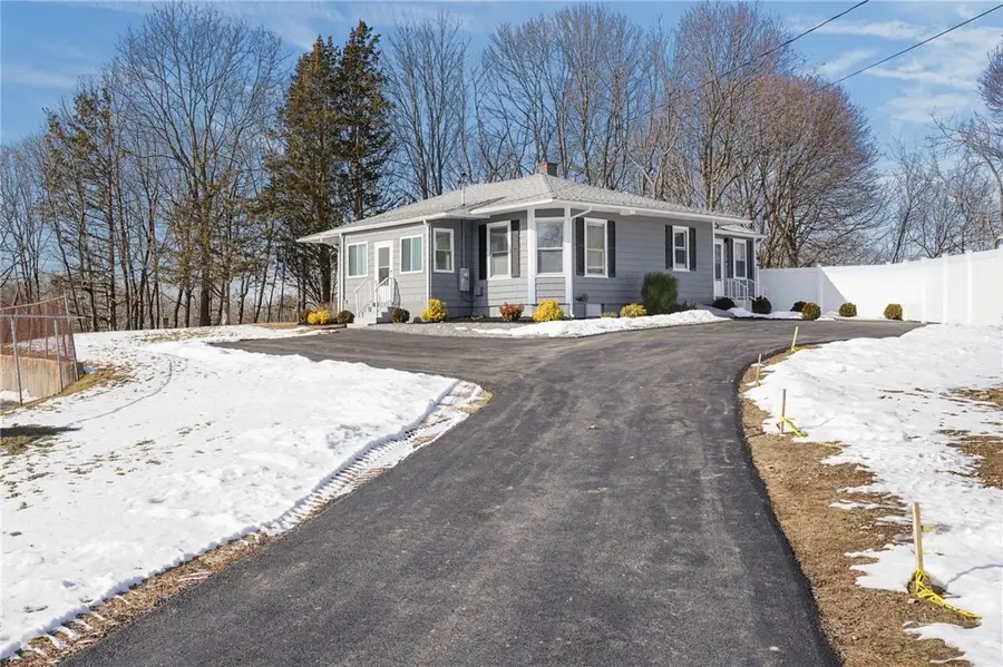 2 Fairgreen Drive, West Warwick, RI 02893 - Image #2