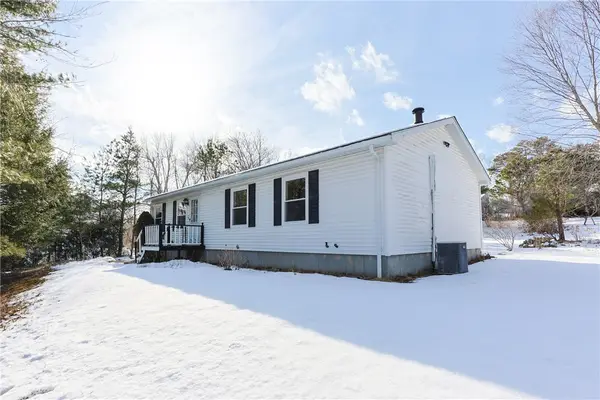 42 Hopkins Avenue, Johnston, RI 02919