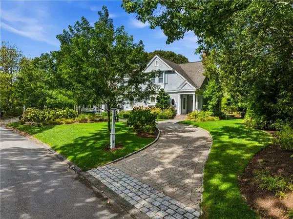 7 Eagle Drive, Dartmouth, MA 02748