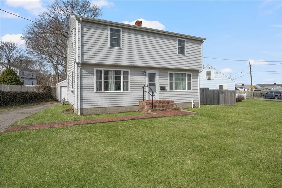 4 Halsey Avenue, Middletown, RI 02842 - #2