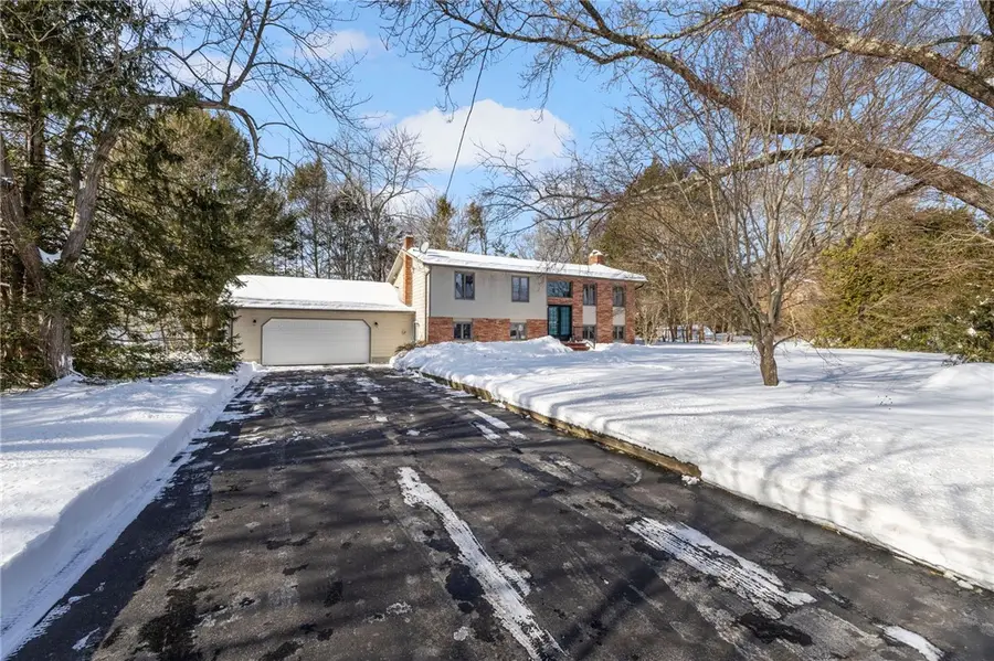 18 Orchard Avenue, Smithfield, RI 02828 - Image #2