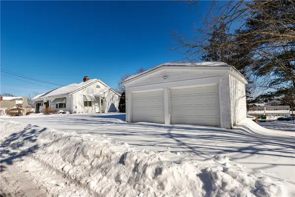 10 Hall Street, West Warwick, RI 02893