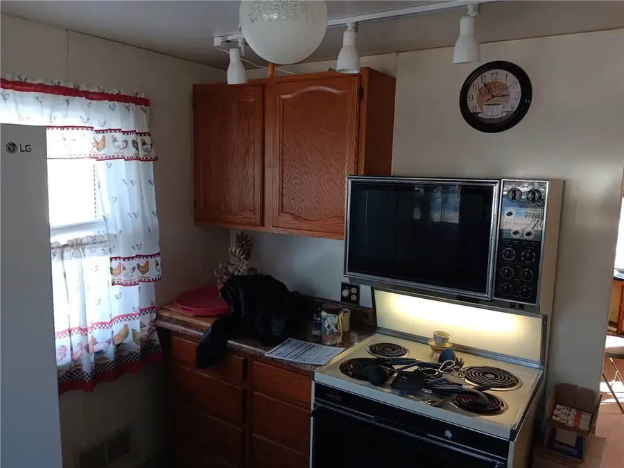 5 Barre Court, Warwick, RI 02886 - Image #3