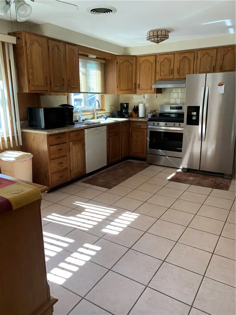 82 Merchant Street, North Providence, RI 02911 - Image #2