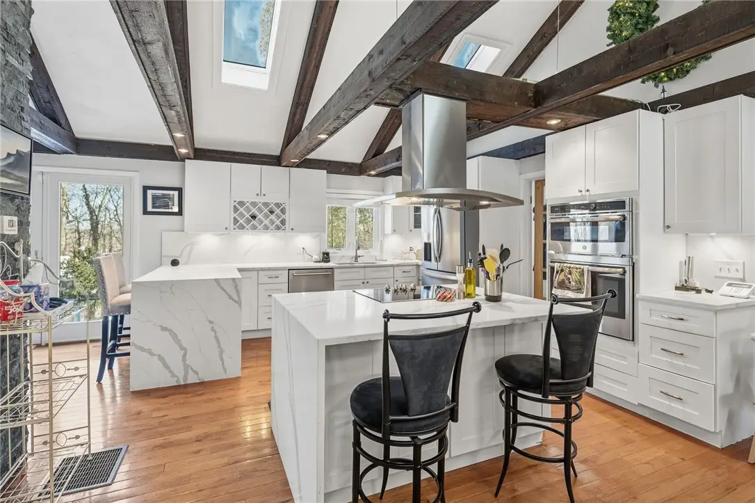 10 Blue Mist Drive, Lincoln, RI 02838 - Image #1