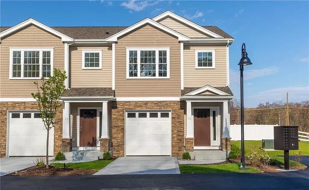 25 Franklin Road #12, East Greenwich, RI 02818 - Image #1