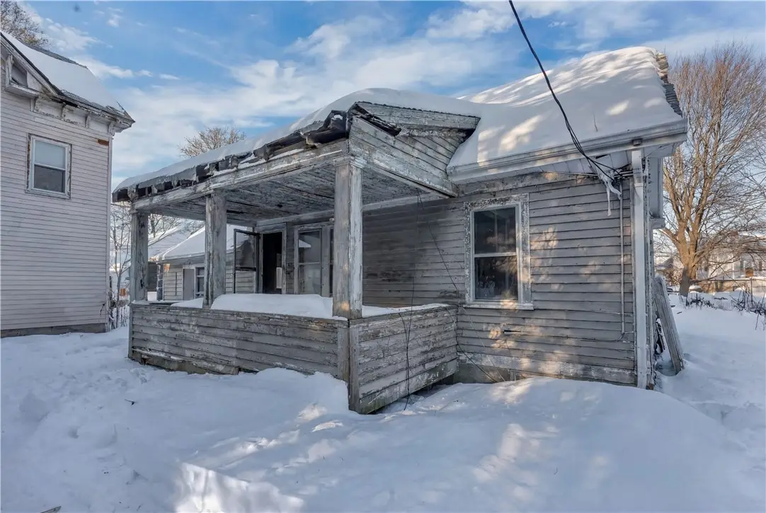 871 Douglas Avenue, Providence, RI 02908 - Image #1