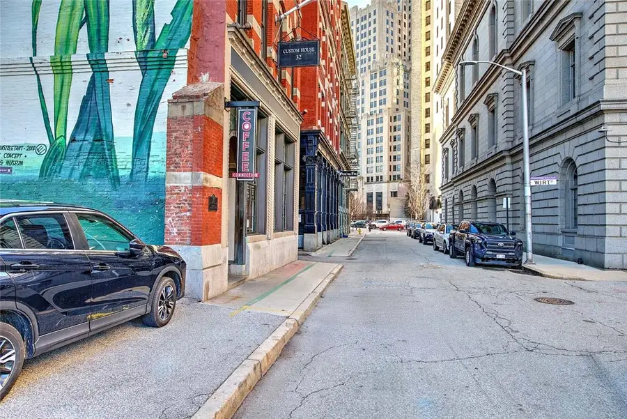 32 Custom House Street #201, Providence, RI 02903 - #3