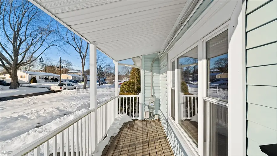 96 Moccasin Drive, Warwick, RI 02889 - Image #3