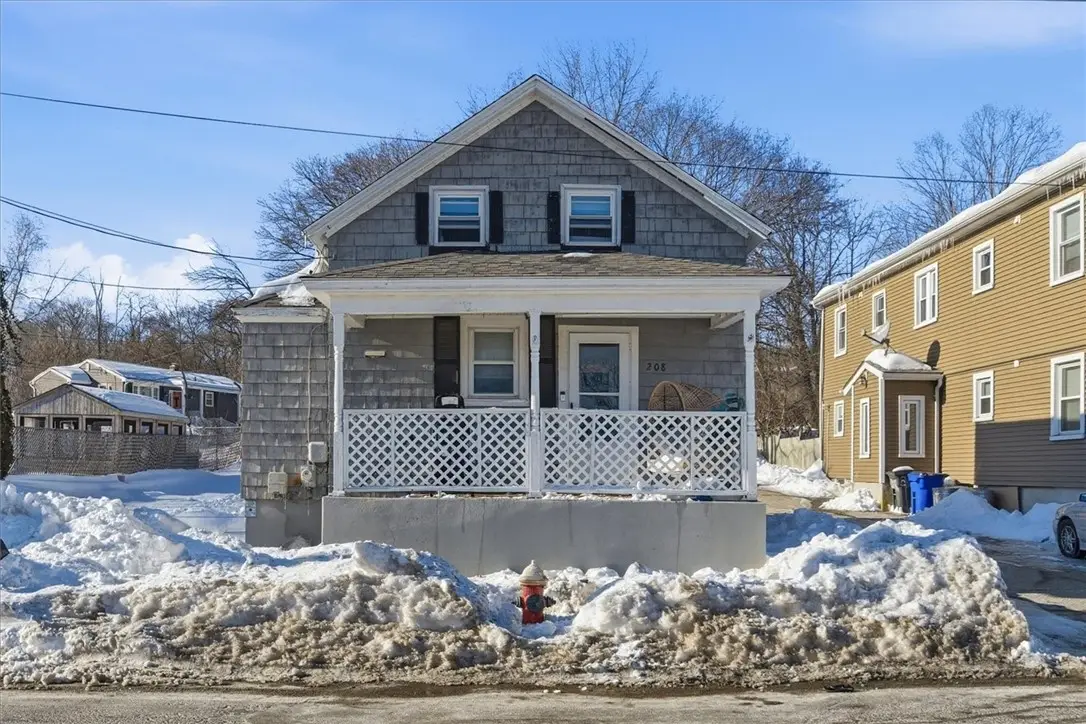 208 Simmonsville Avenue, Johnston, RI 02919 - #1