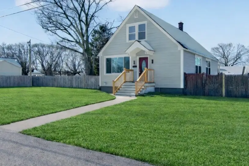 211 Pinnery Avenue, Warwick, RI 02886 - #1