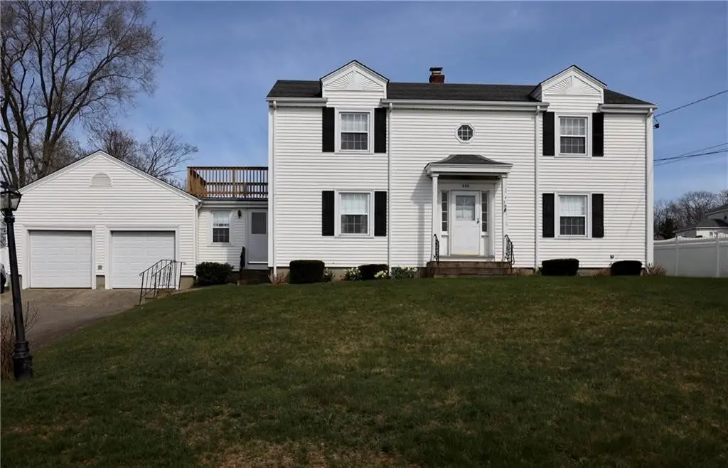 556 Metacom Avenue, Bristol, RI 02809 - #1