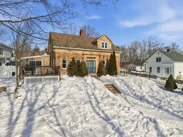 18 High Street, Scituate, RI 02831